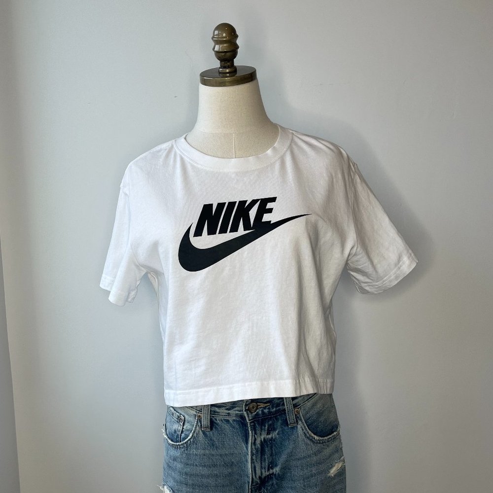 Nike Crop Tee